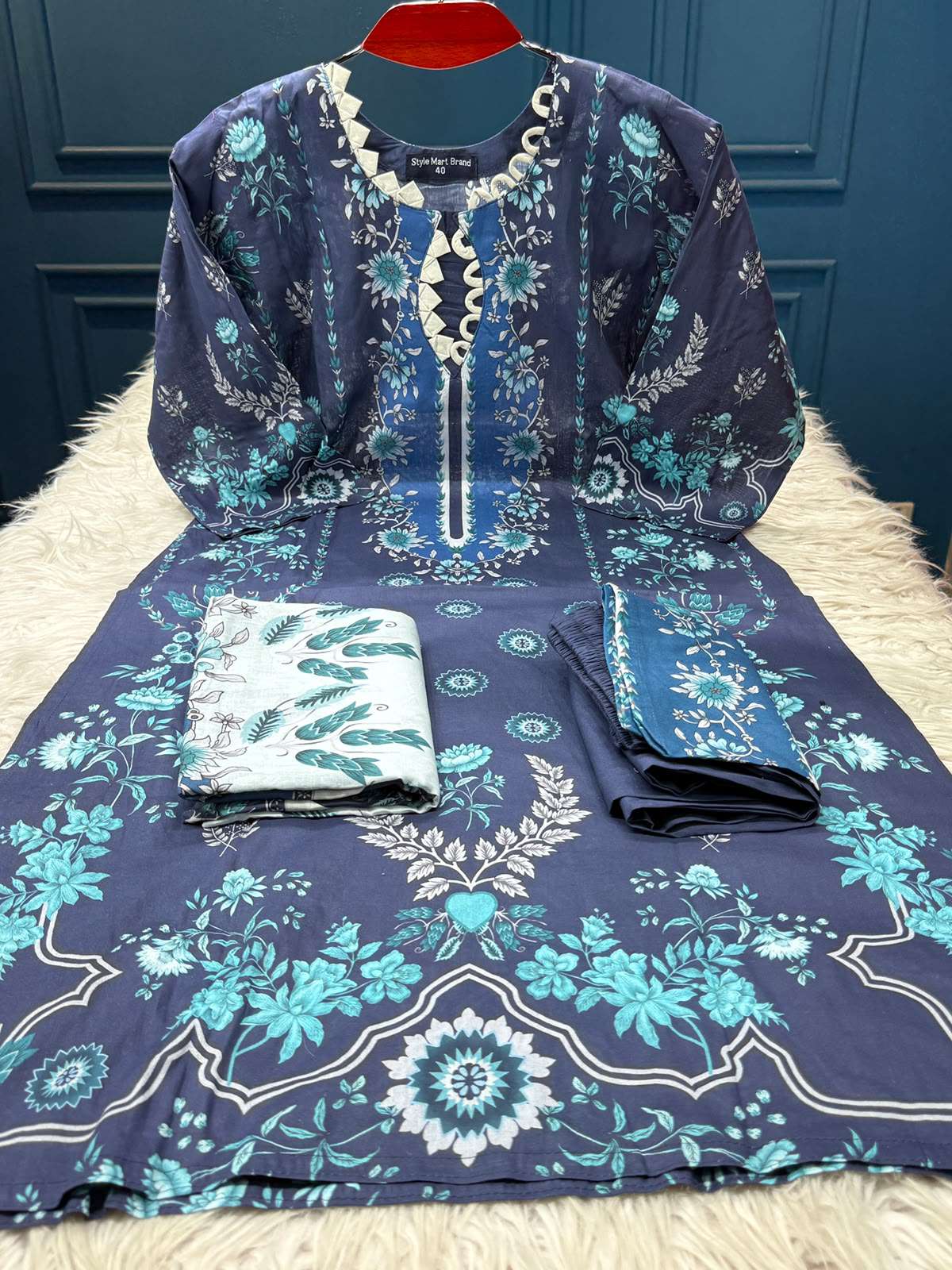 Pretty Navy Blue Stitched Lawn - 1150