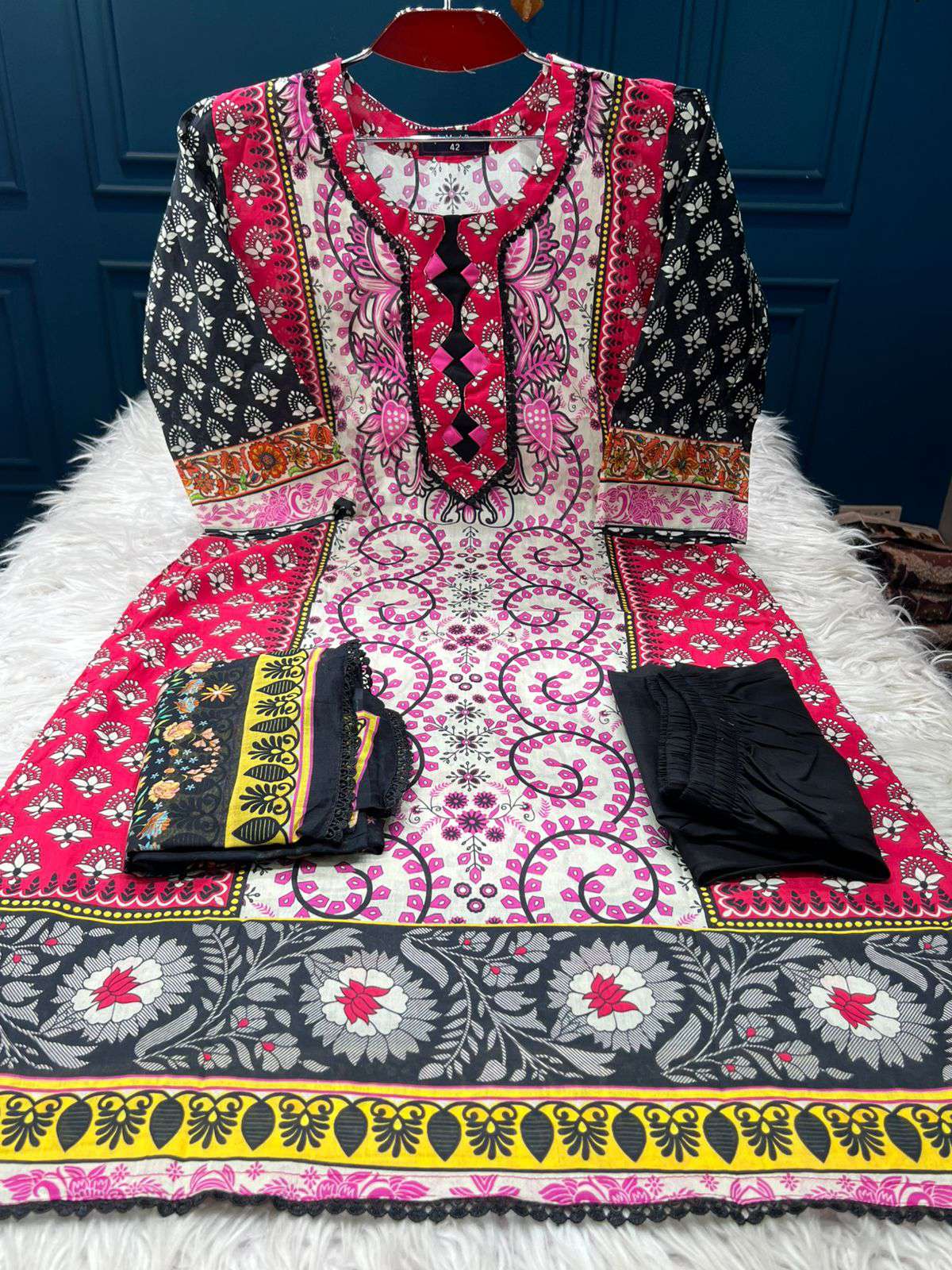 White Magente STITCHED Salwar Kamiz - 1100