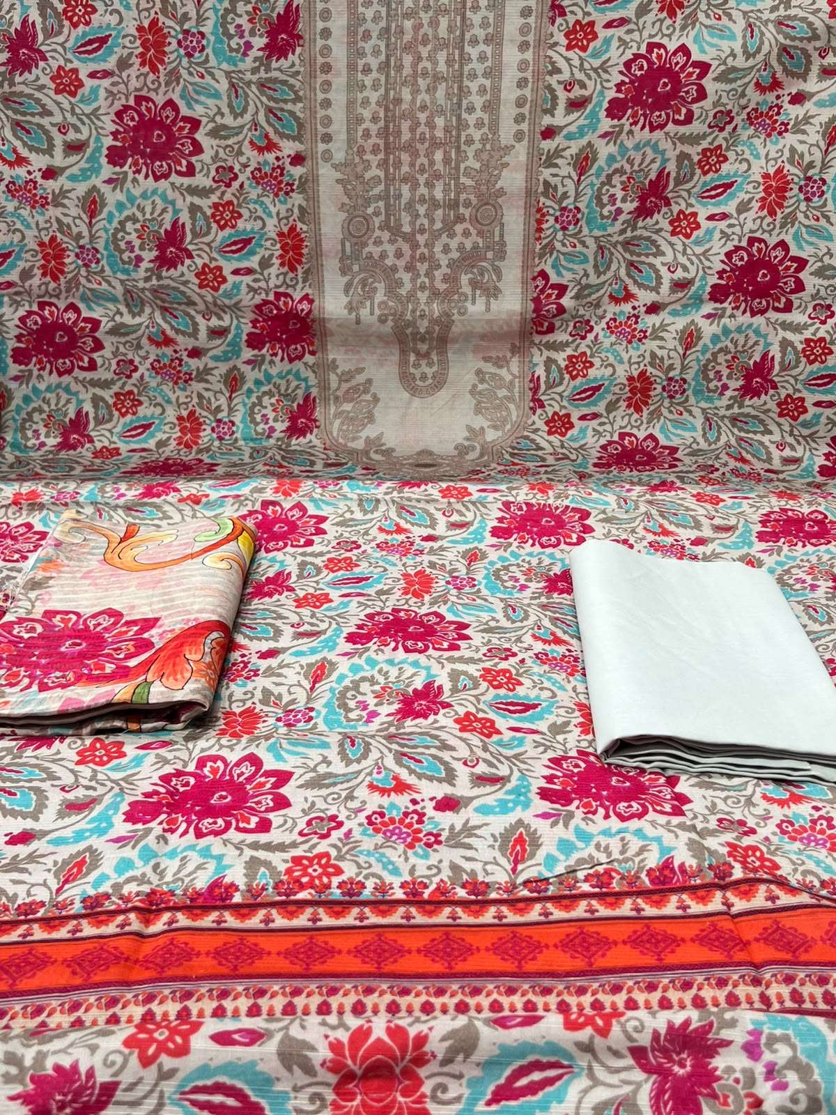 Crimson Pink Unstitched Luxury Lawn - 1100