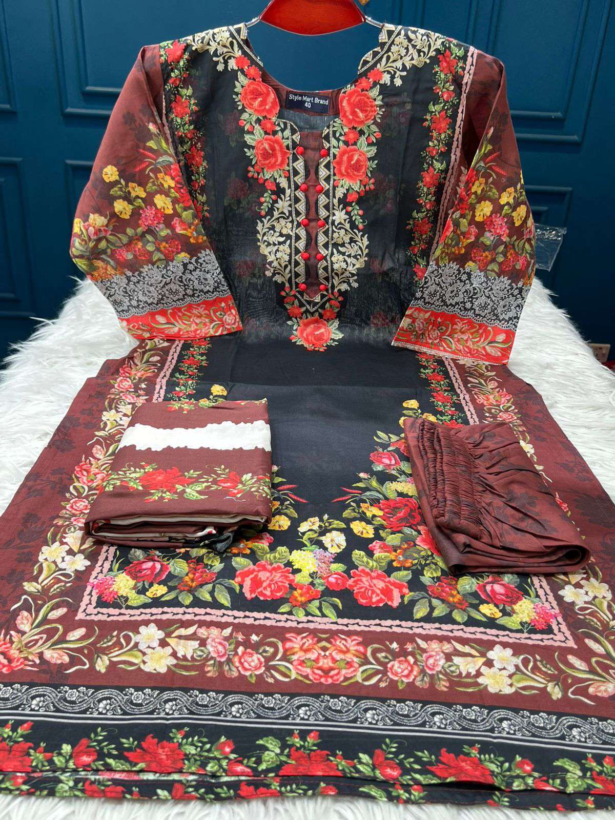 Luxury Lawn Stitched Collection - 1200 Black