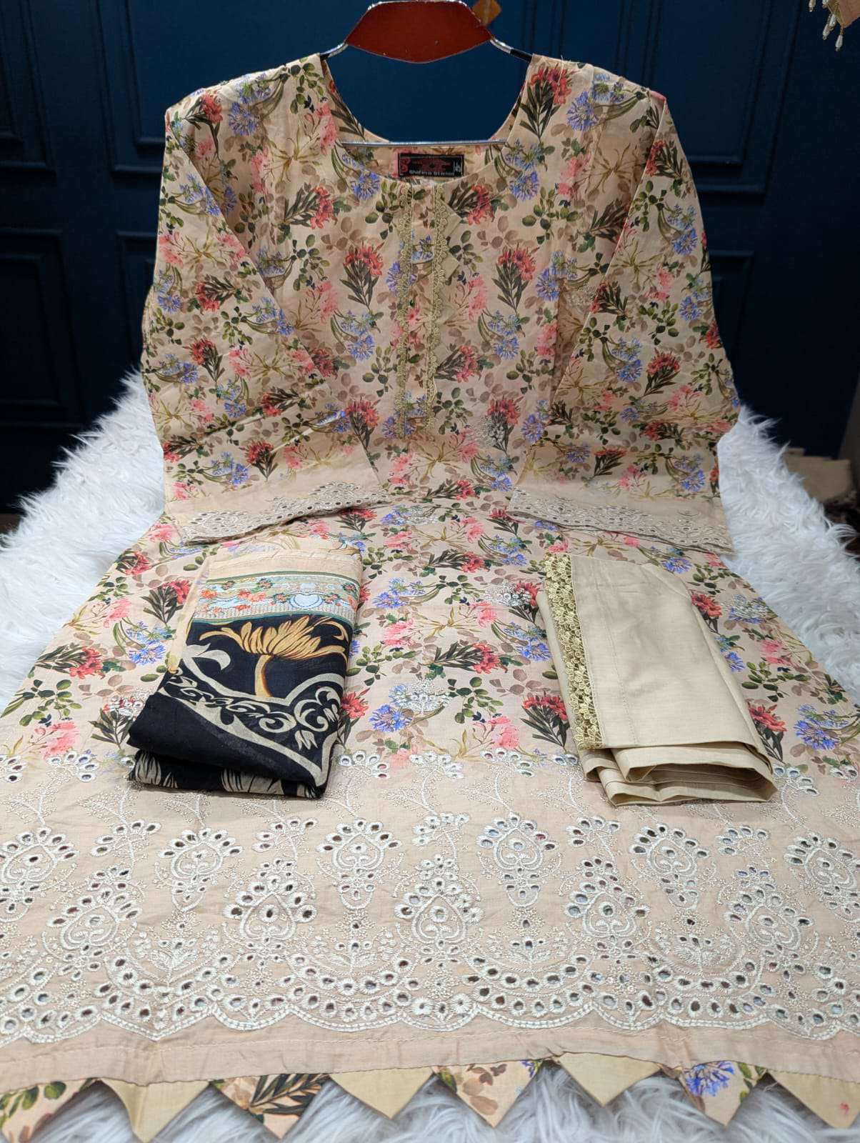 Classic Print Cream Flower Salwar Kameez - 999