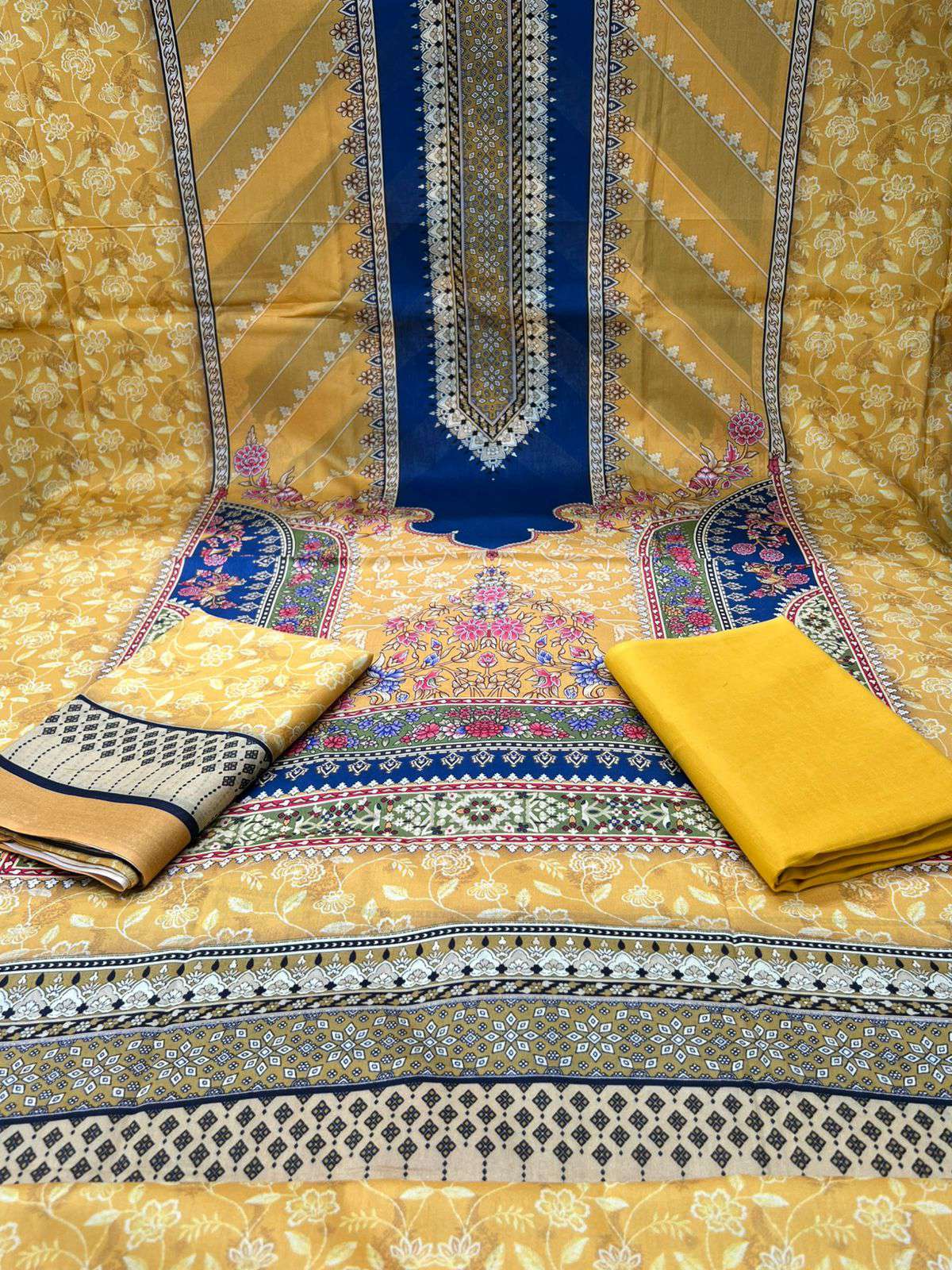 Premium Quality Luxury Lawn Unstitched Collection - 950 Blue & Yellow