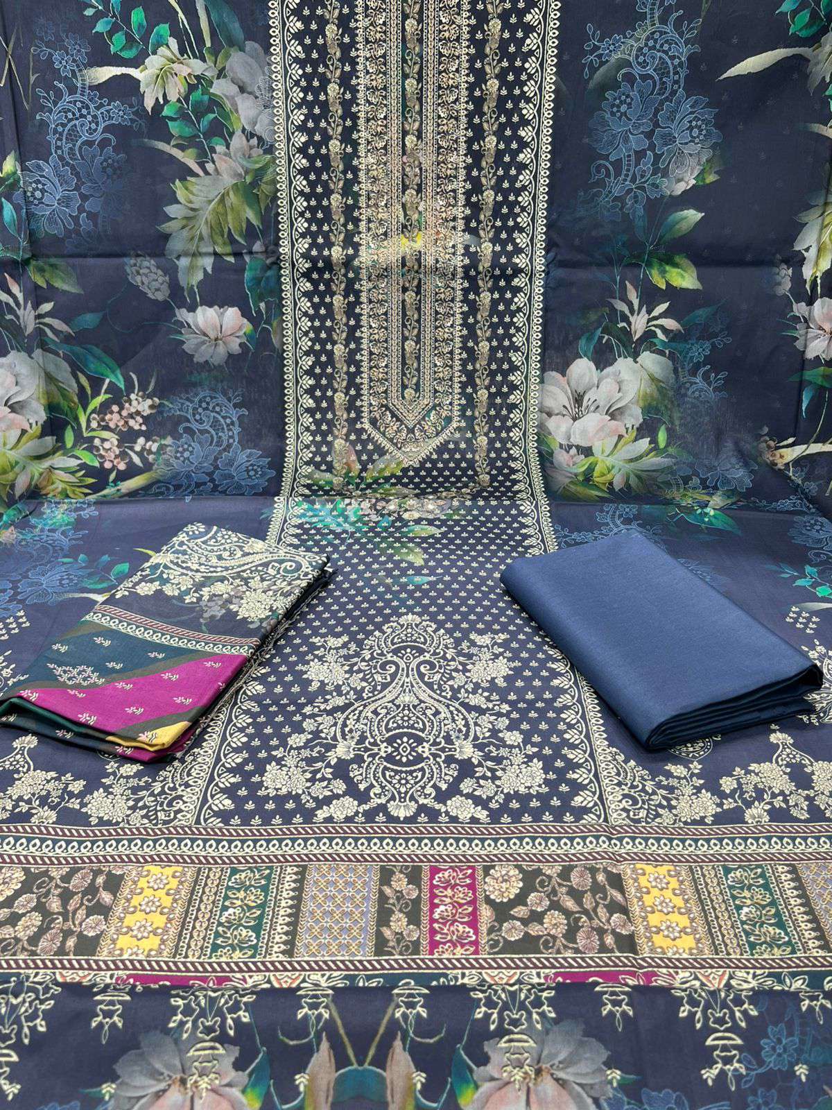 Premium Quality Luxury Lawn Unstitched EID Collection - 950 Blue