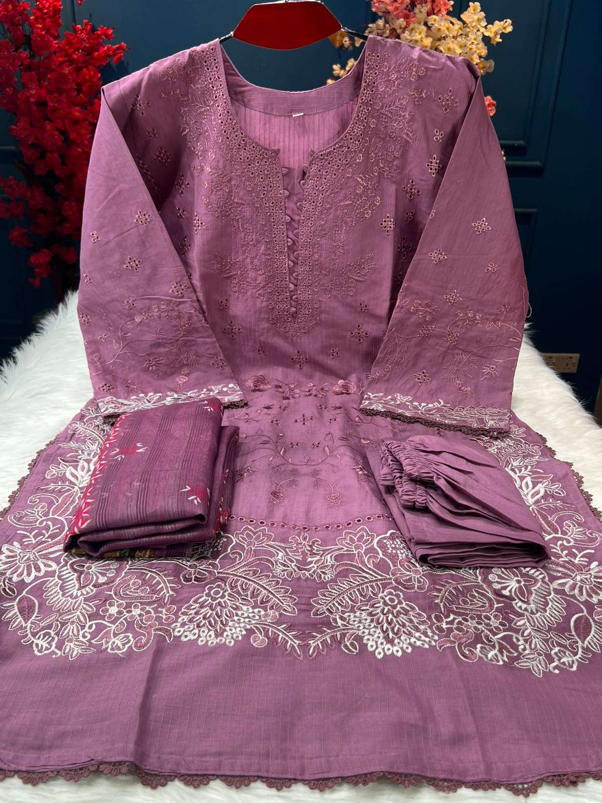 Elegance in Onion Farshi Cut - 1450