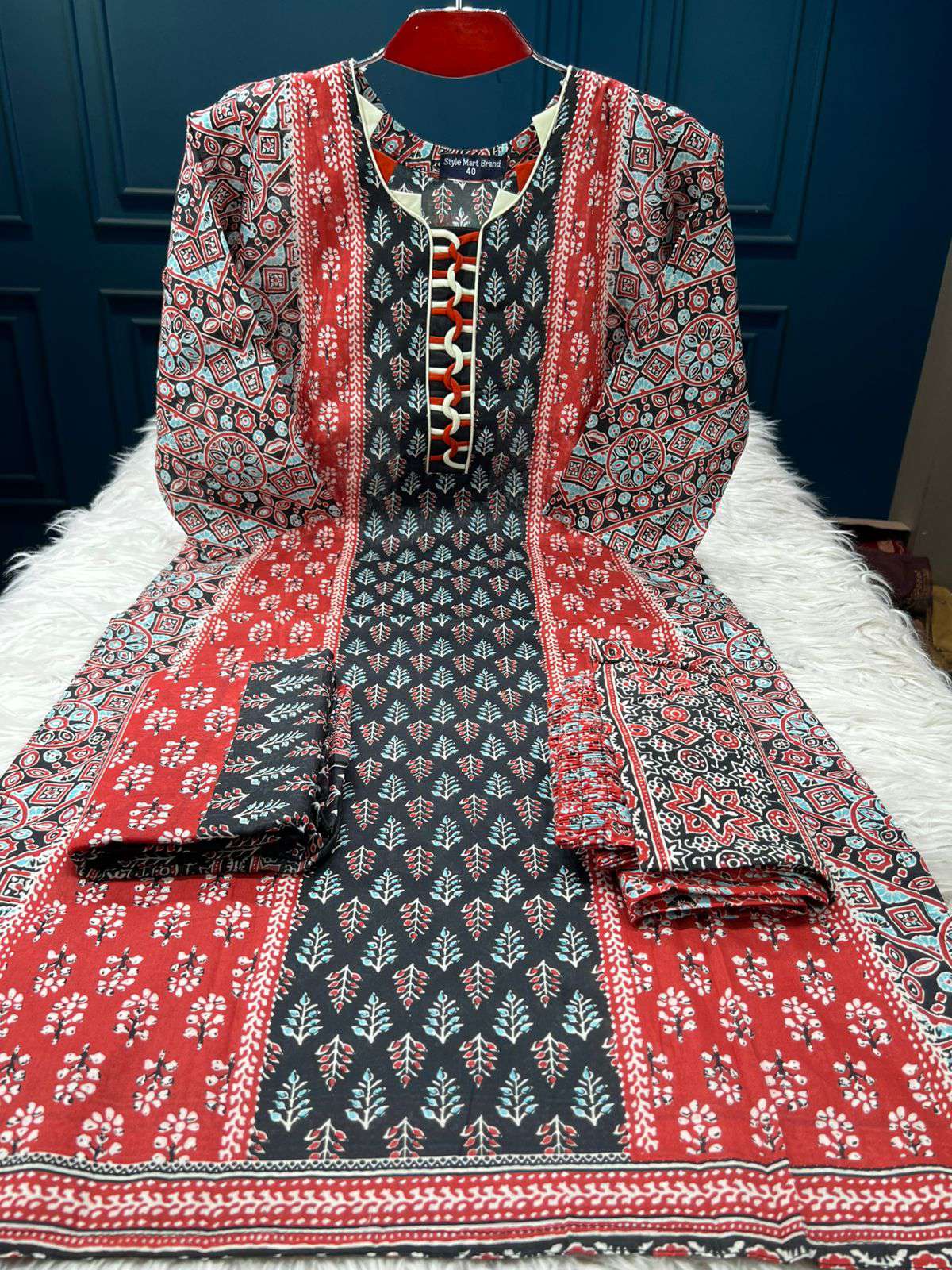 Black & Red JoyPuri Stitched Wear