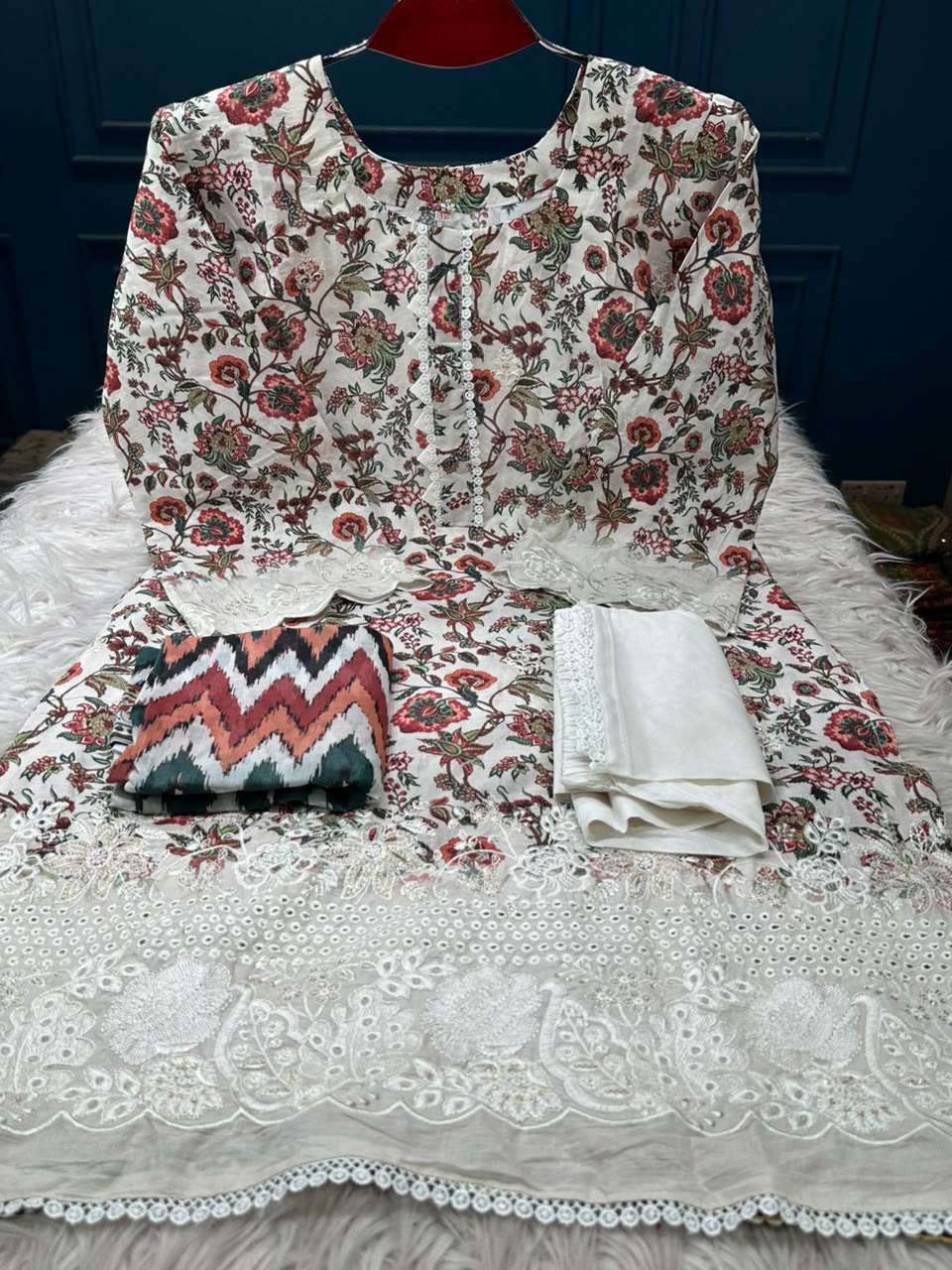 999 Deals White Flower Salwar Kameez