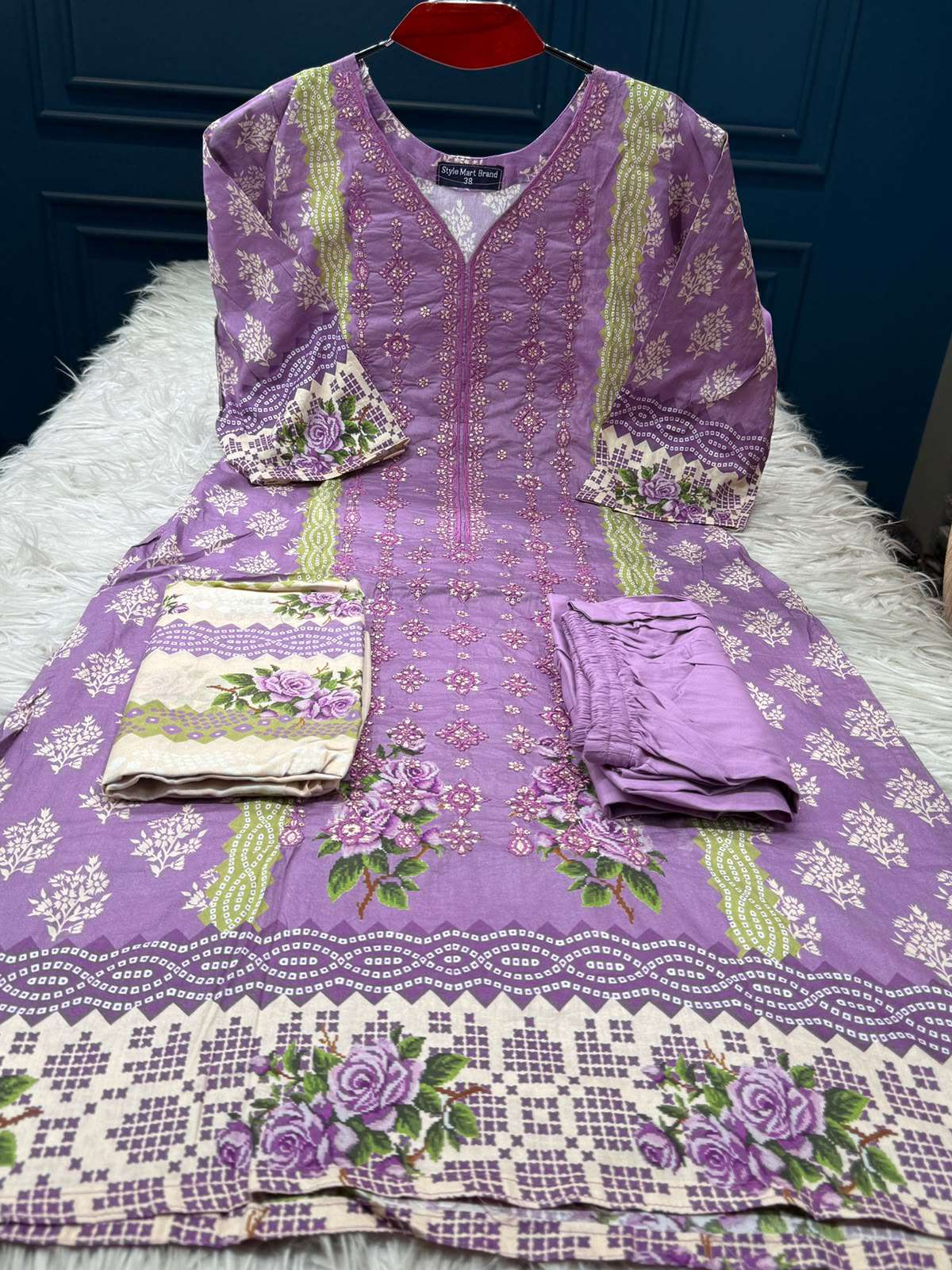 BIN SAEED Stitched Onion Salwar Kamiz - 1350