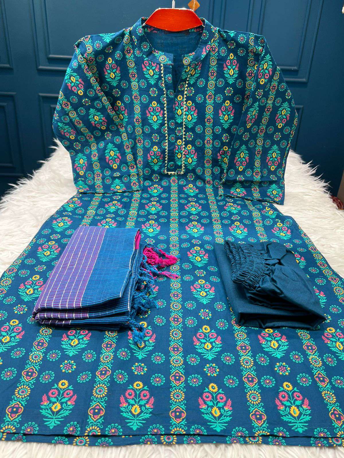 Arong Slap Cotton Unstitched Collection - 850 blue