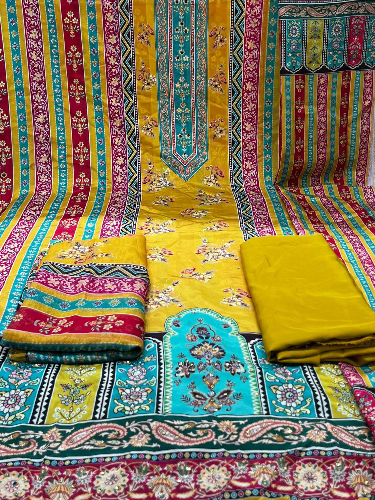 Lahori Silk Party Ware - 1200 .3