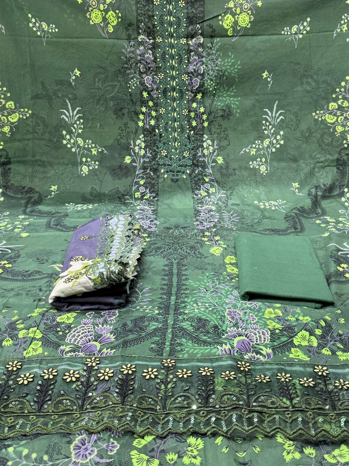 Elegant Embroidered Jungle Green - 1400