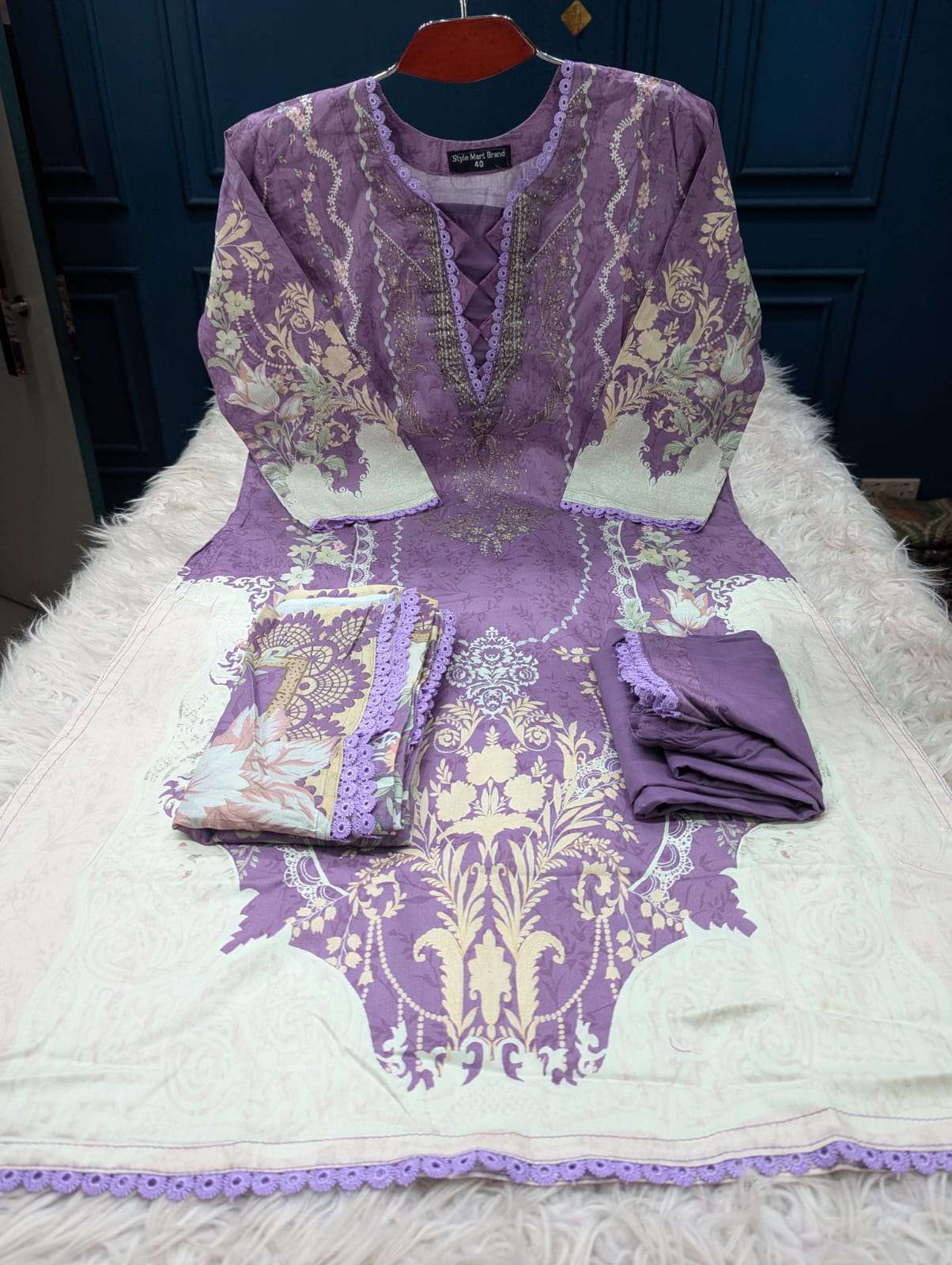 Premium Quality Luxury Lawn stitched Collection - 999 Levendar