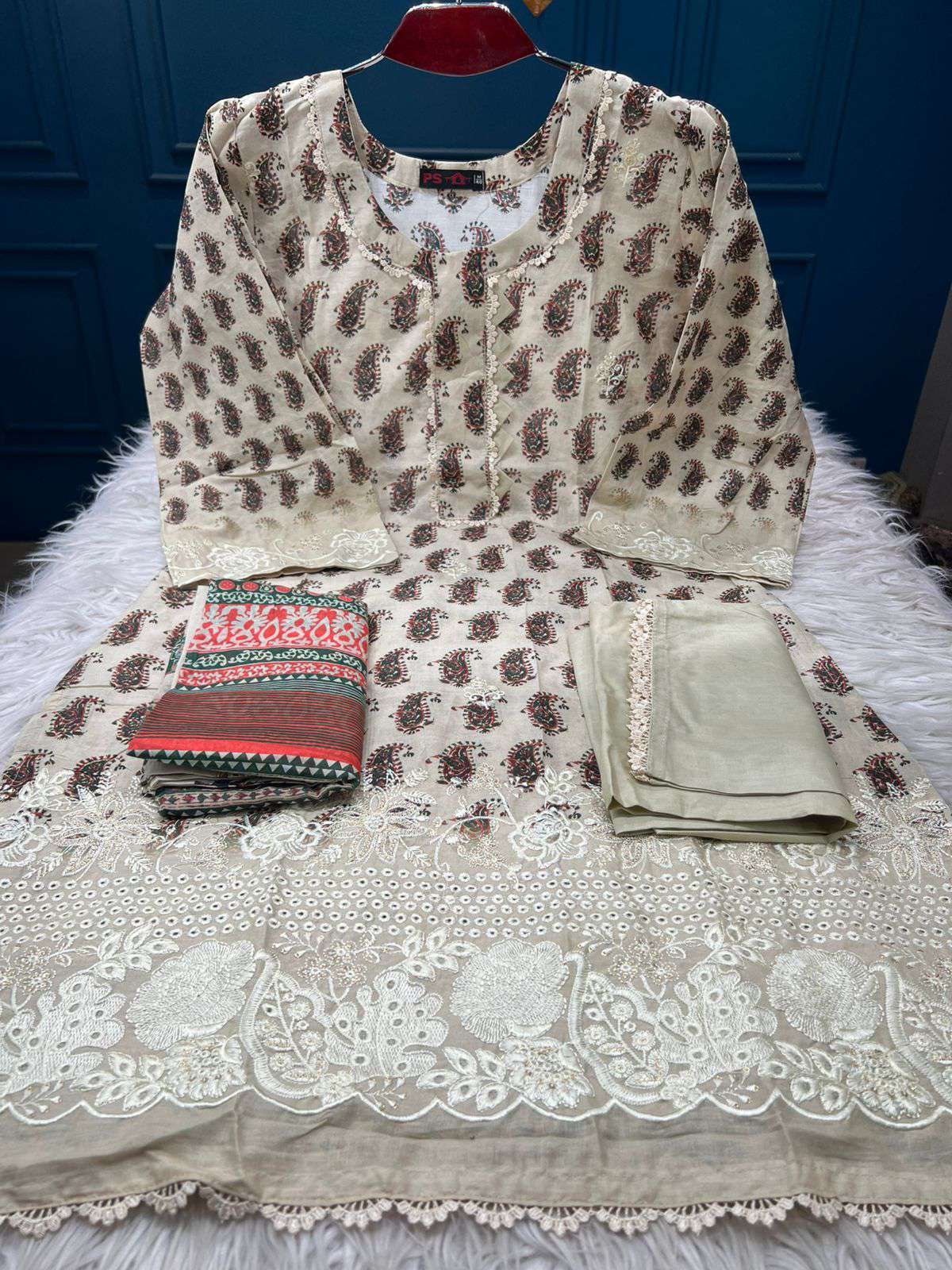 Classic Print Paisley Salwar Kameez - 999