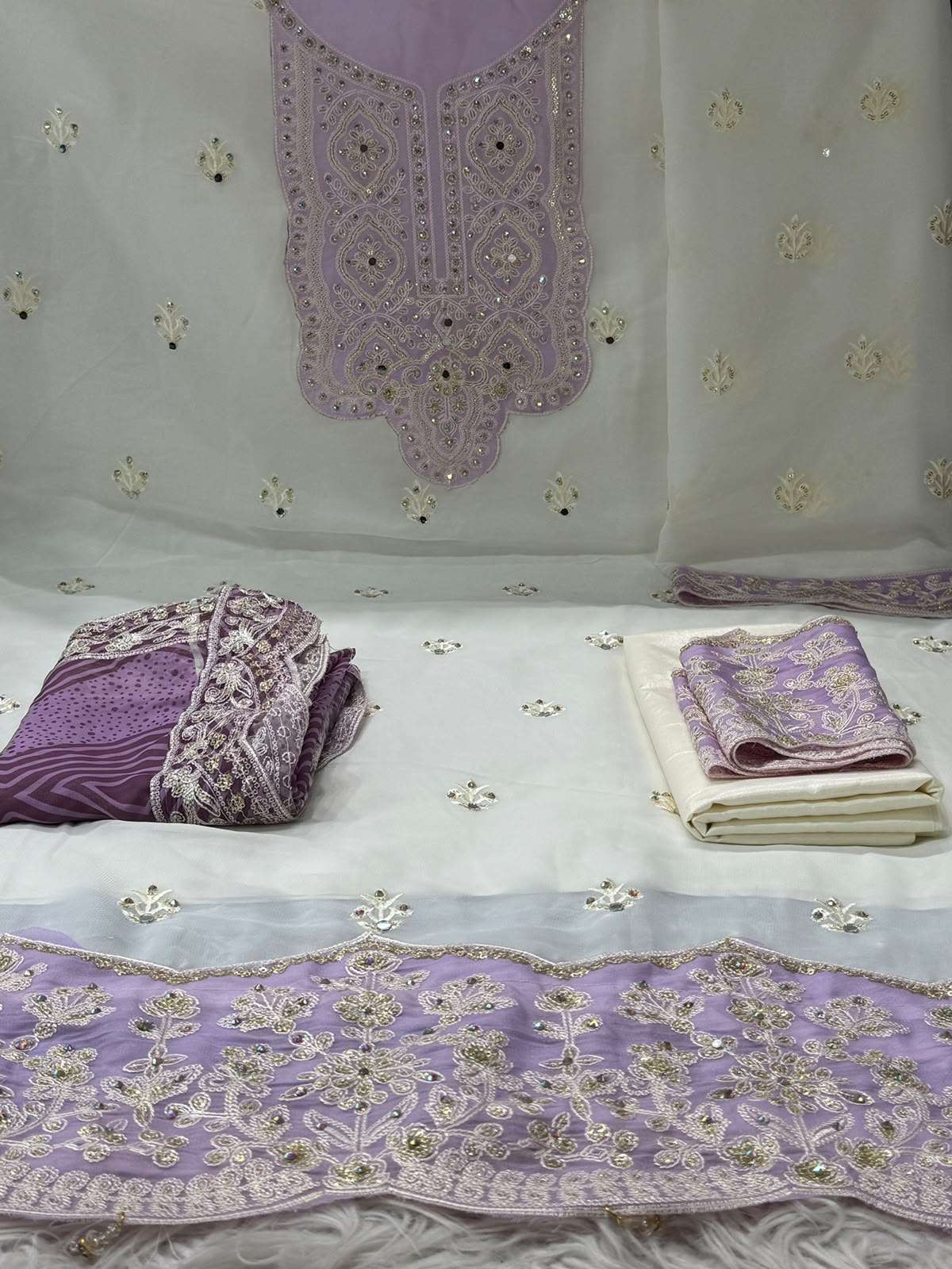 Star Lavander Sadabahar Party Set - 1550