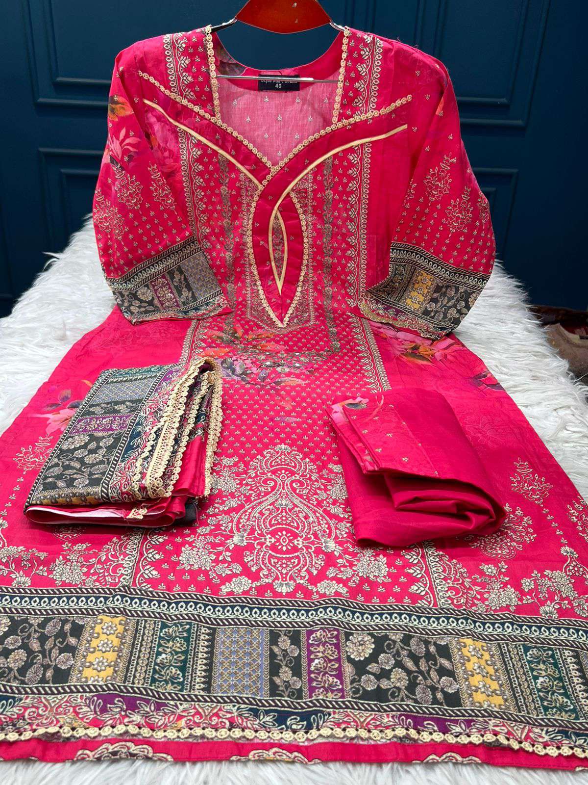 Mejenta Salwar Kamiz - 999