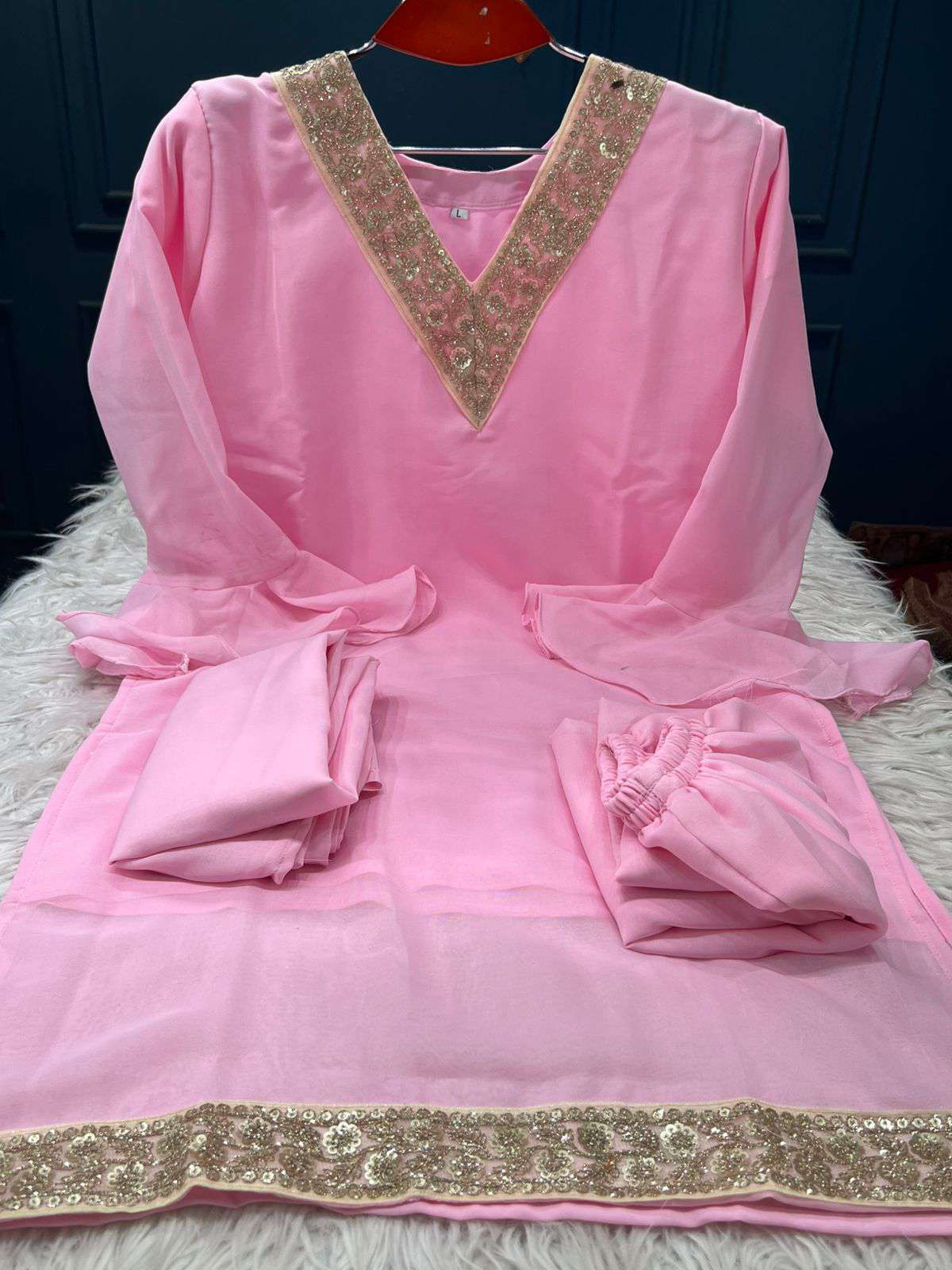 Exclusive Premium Quality Stitched Collection - Pink 1050