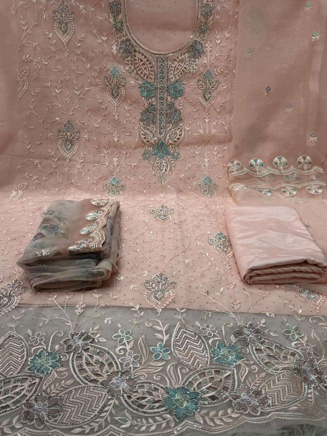 Dazzling Embroidered Festive - 2500