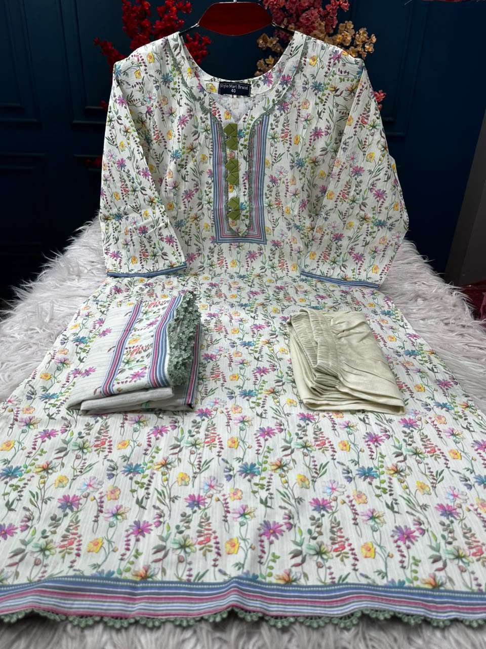 Step Cotton Glowing Olive Lawn Stitched Set - 1100
