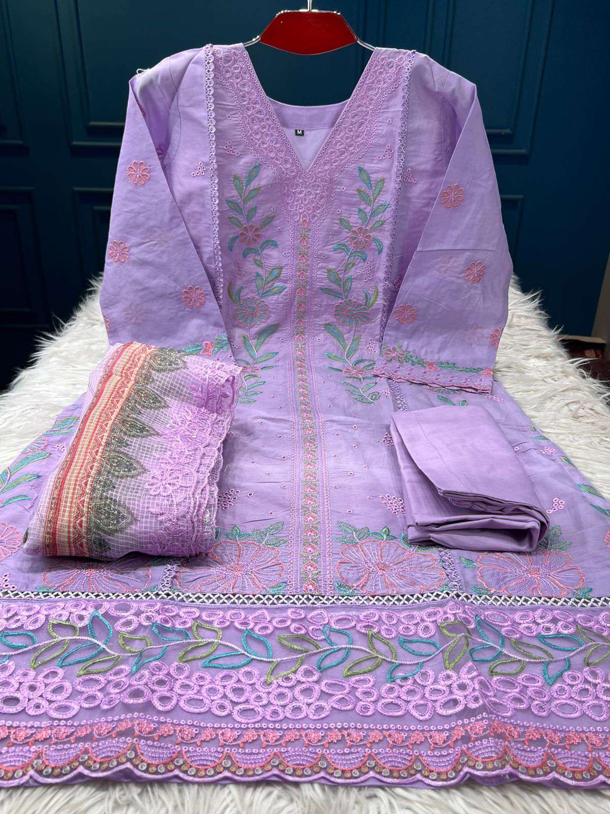 Lavender Boutique Piece - 2000