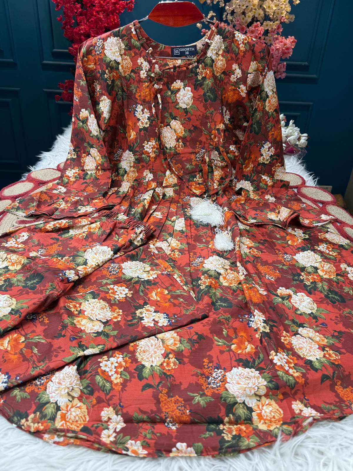 Stunning Flowery Two Piece Set - 900
