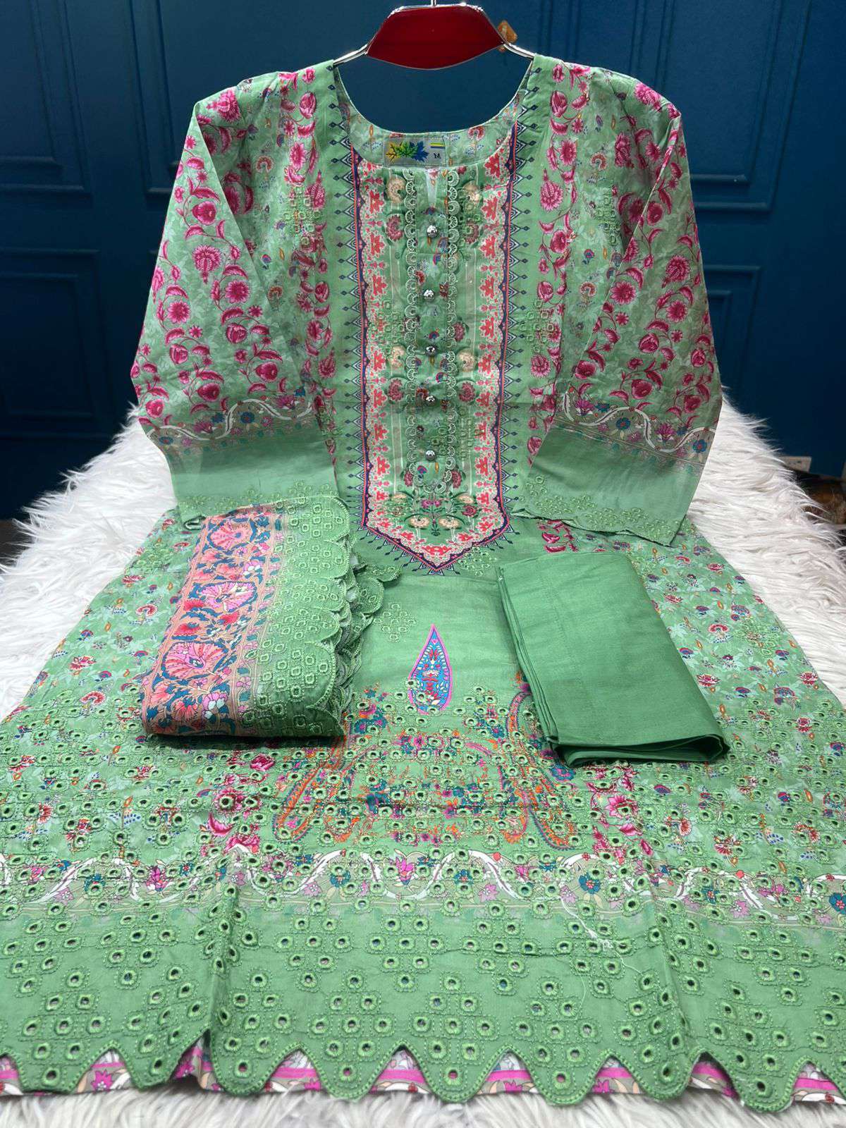 Boutiques Special Ethnic Green Wear - 1400