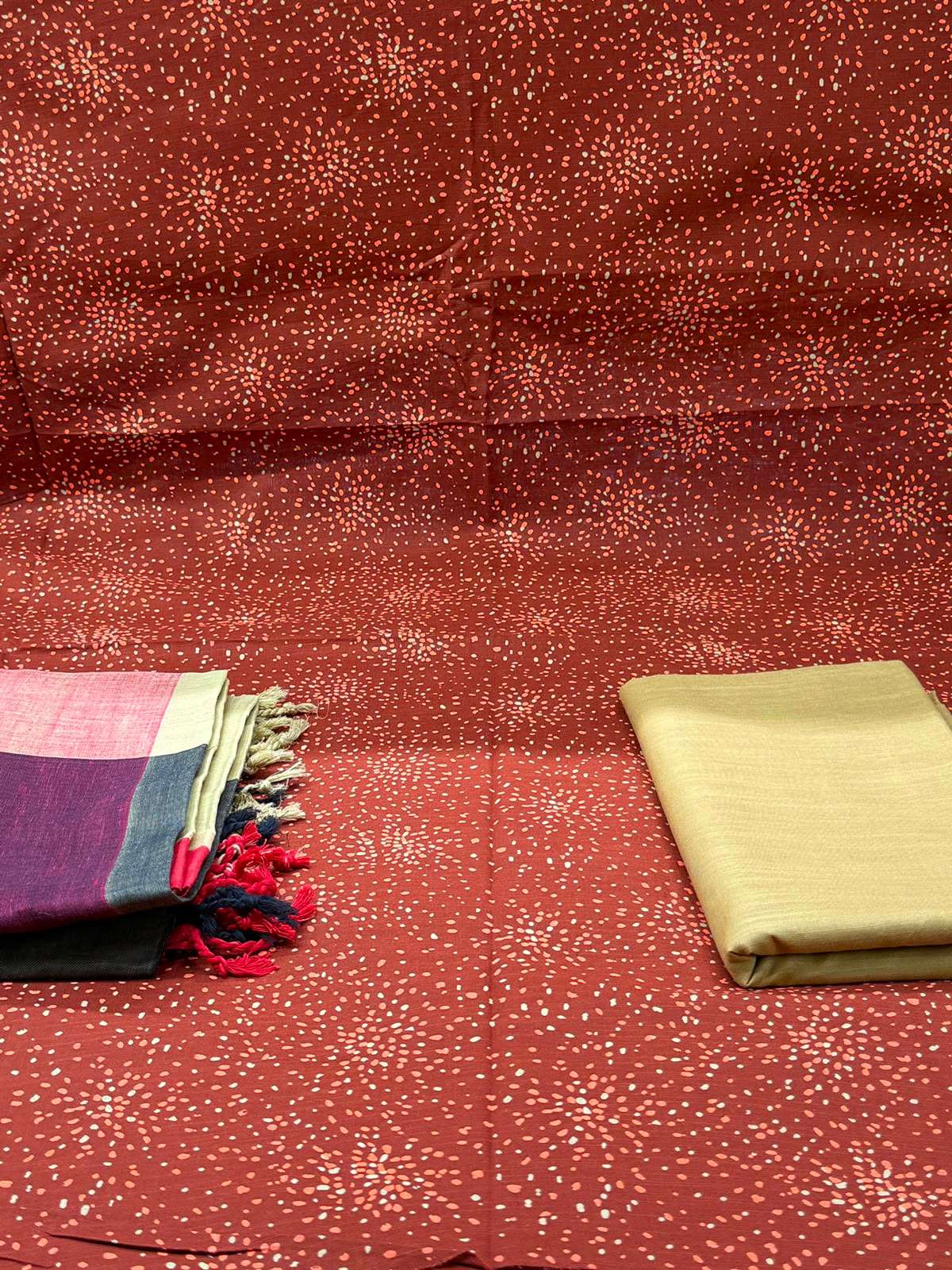 Sleek Brick Red Block Print - 850