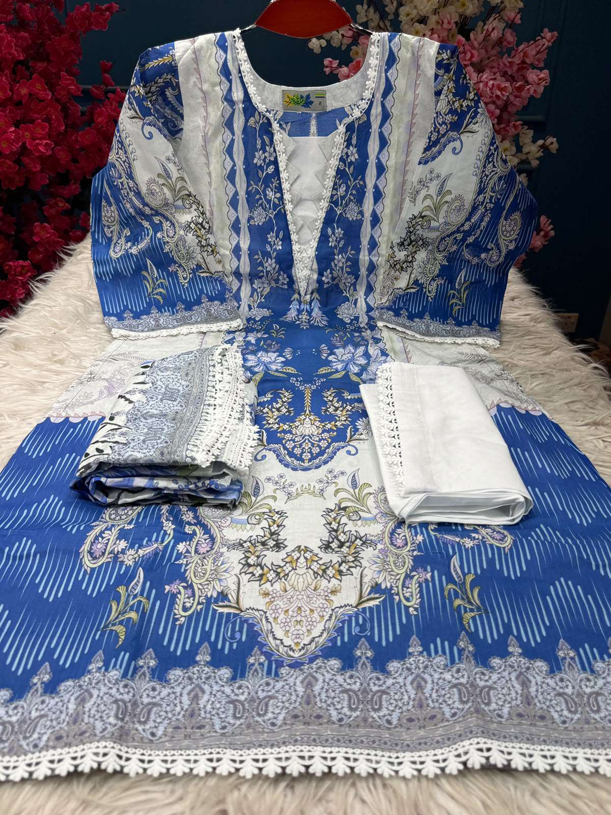 Boutiques White Blue Wear - 999