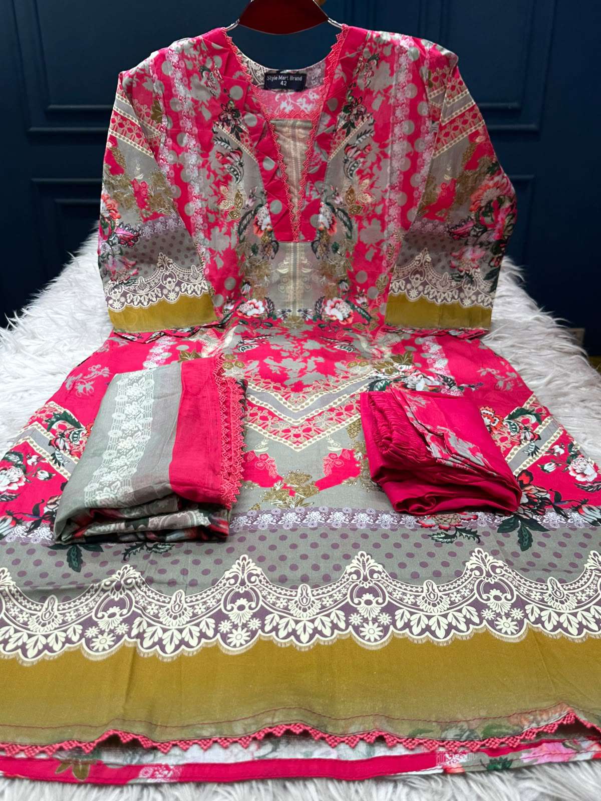 Mejenta mixed stitched Collection - 999