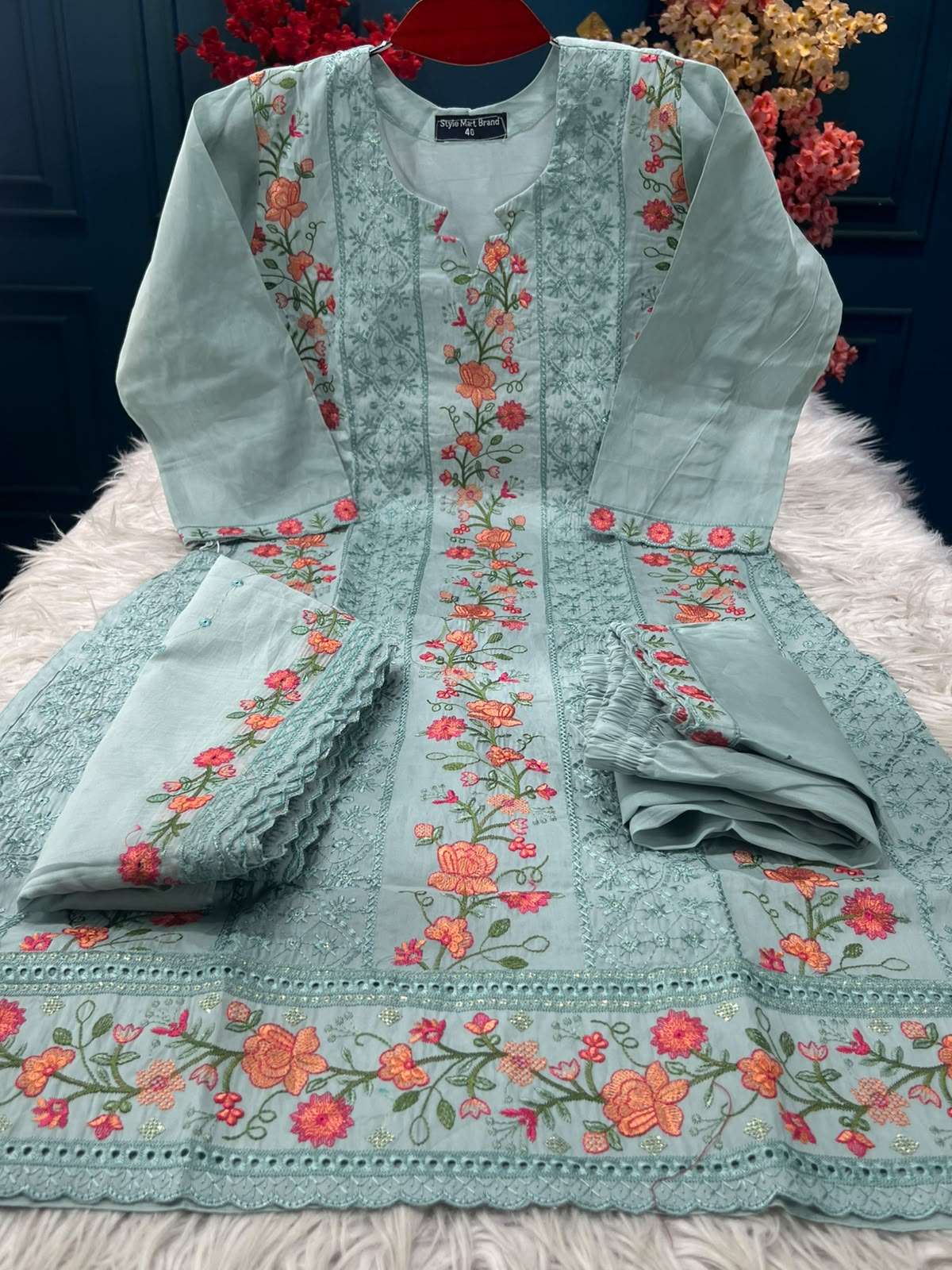 Jubilee Rose Petal Material - 1750 Sky