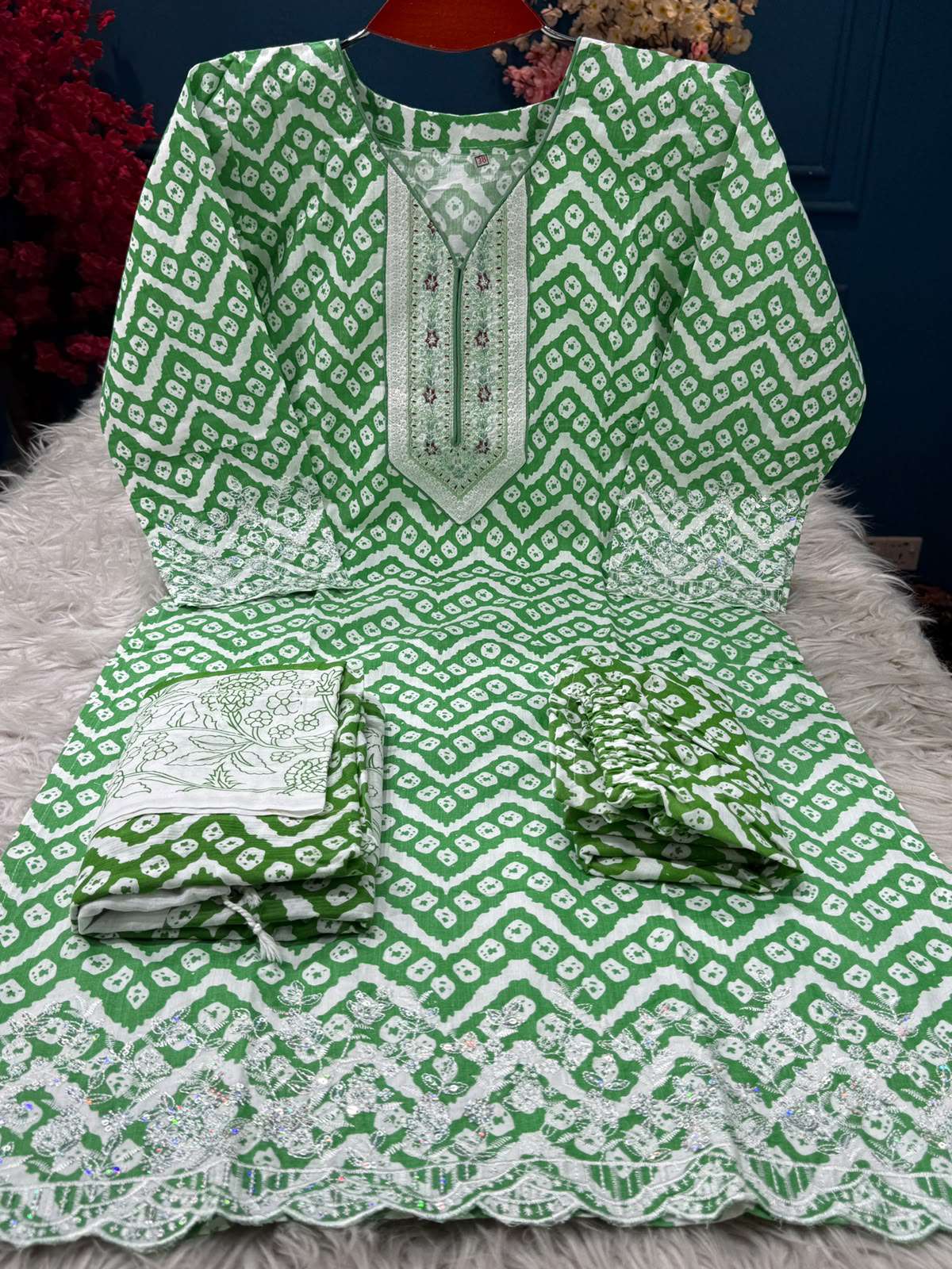 Green Cotton Bandhani Collection - 1100