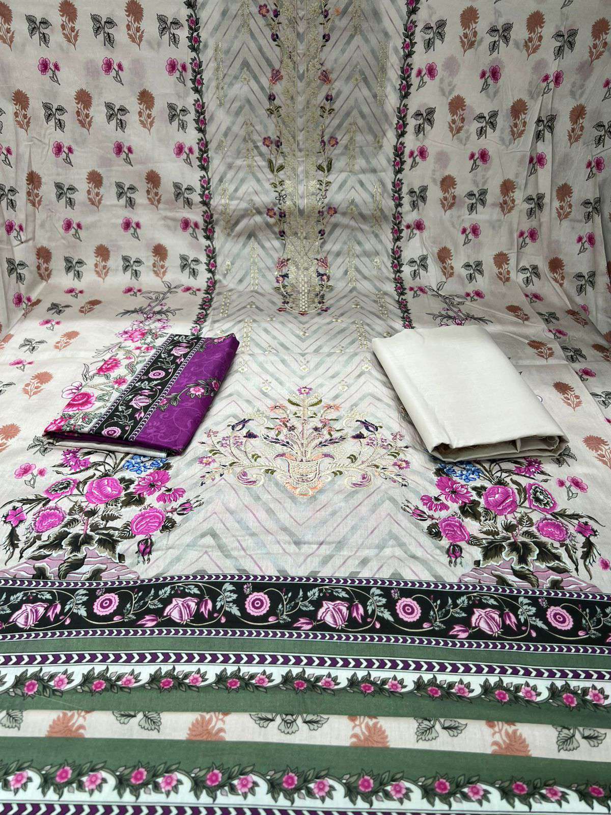 Premium Quality Unstitched Switch Cotton Gorgeous Collection - 1200 off white