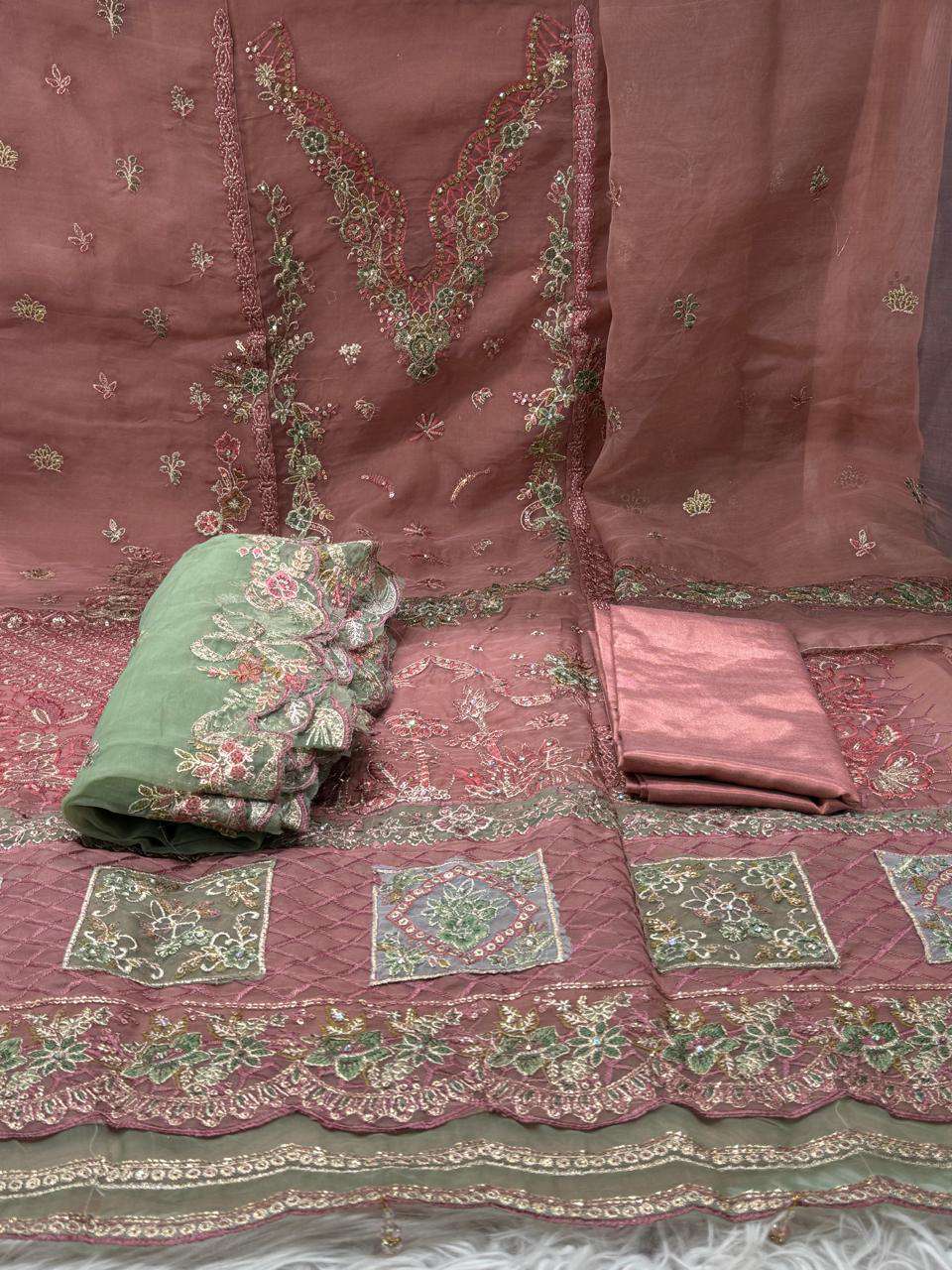 Organza fabric - 1950 Brown