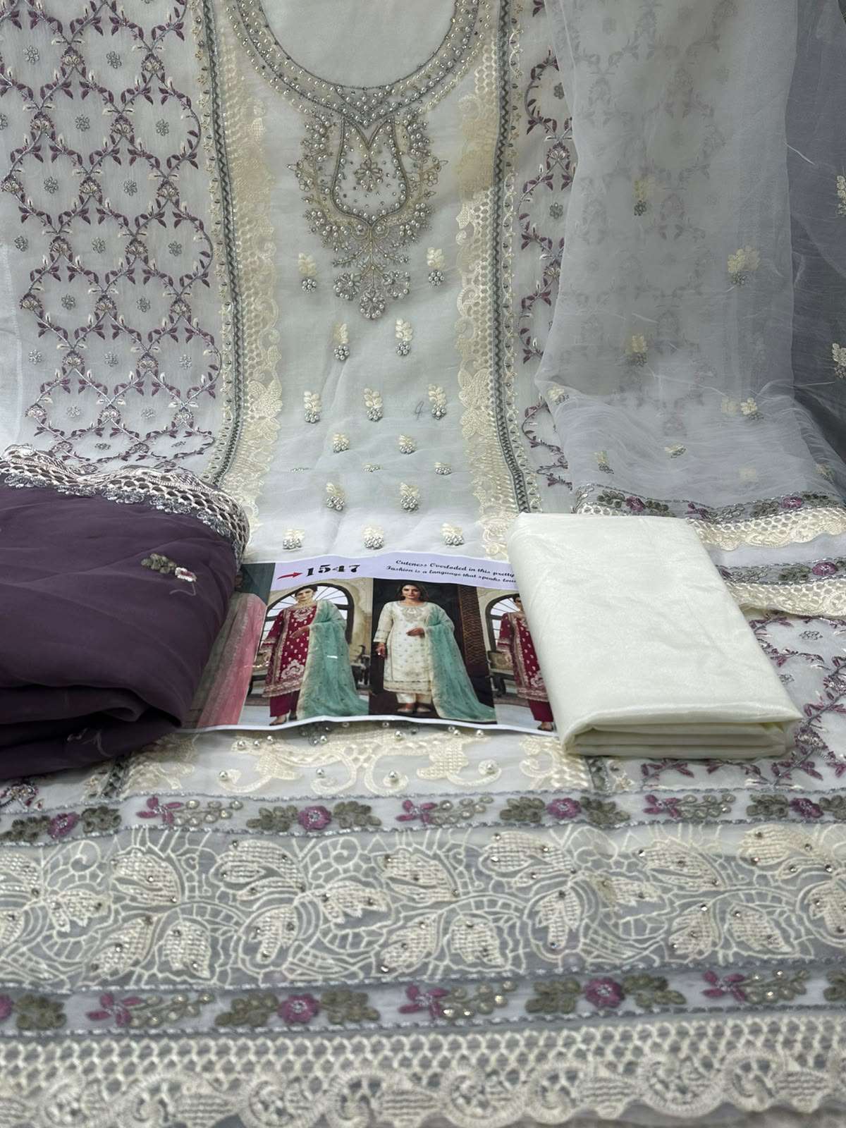 Lavender Dupatta Salwar kamiz - 1700