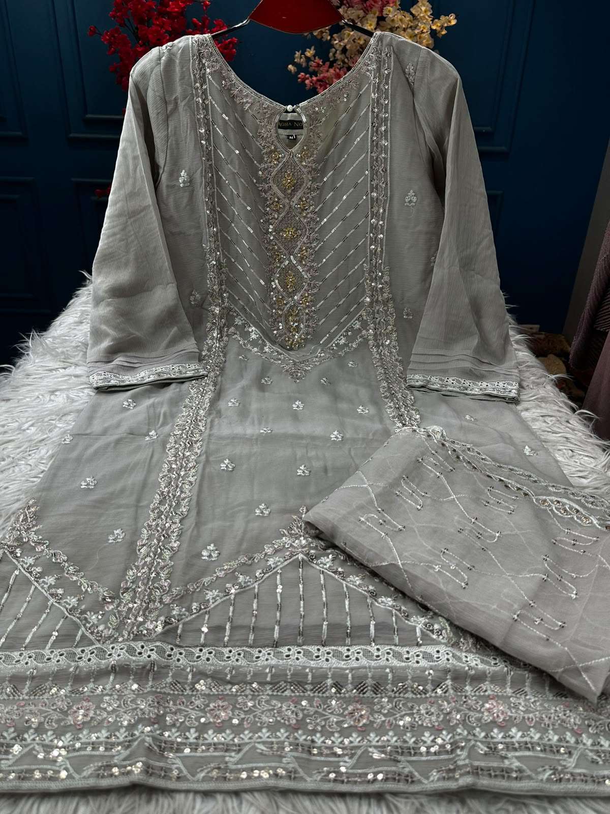 ASH AGHANOOR Collection - 3200